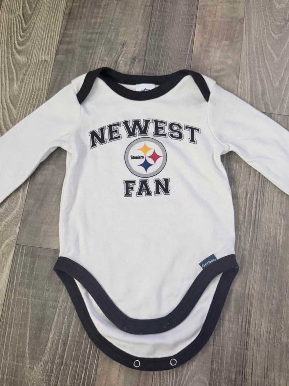 Steelers onesie "Newest Fan" Long-Sleeve One-Piece